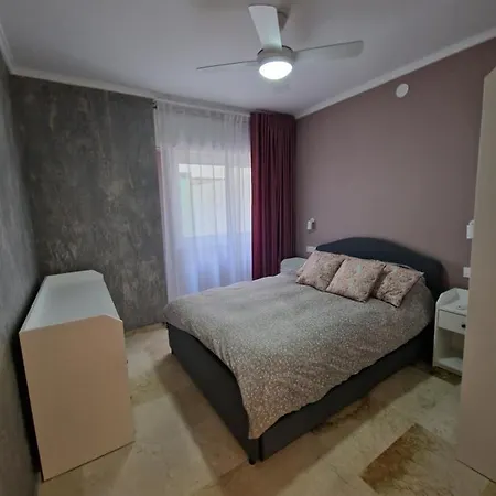 Apartment Modern 3 Bedrooms